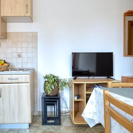 Apartment For Two With Terrace